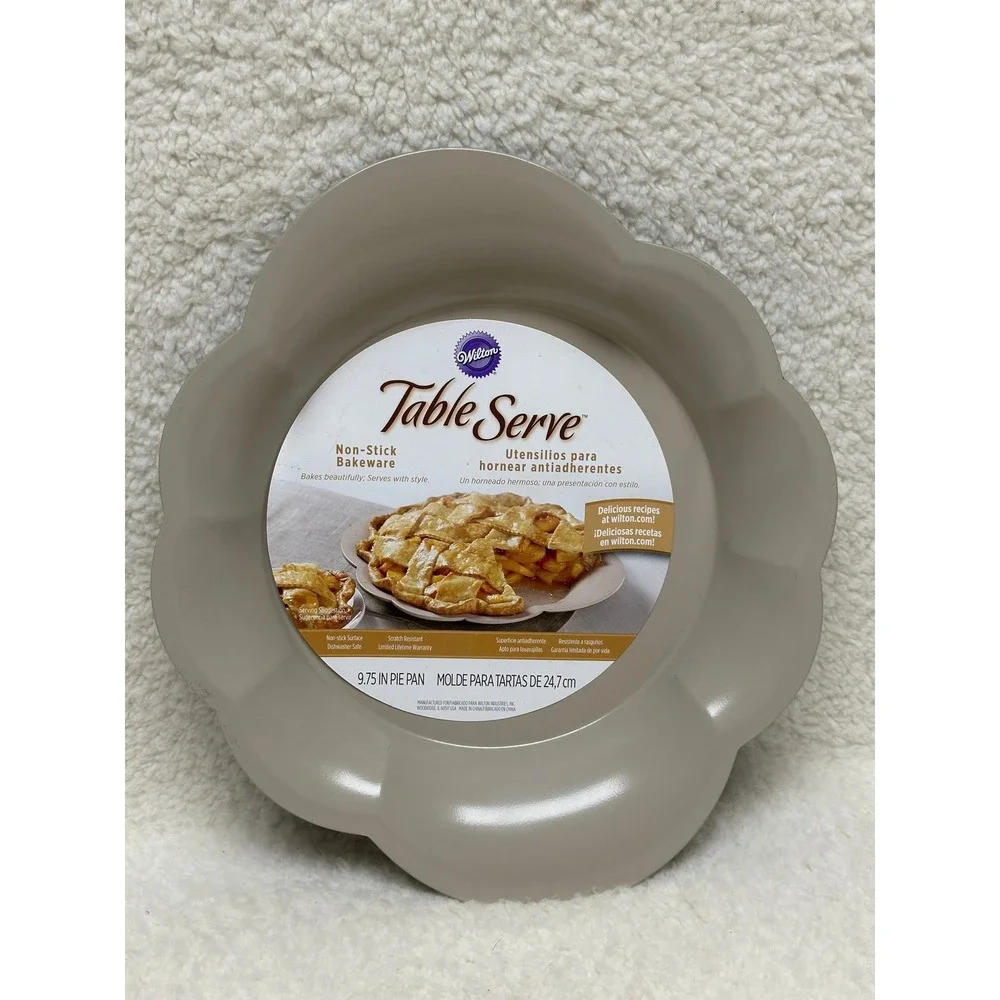 Wilton Table Serve Pie Pan Beige Scalloped Non-Stick 9.75 Inch Bakeware